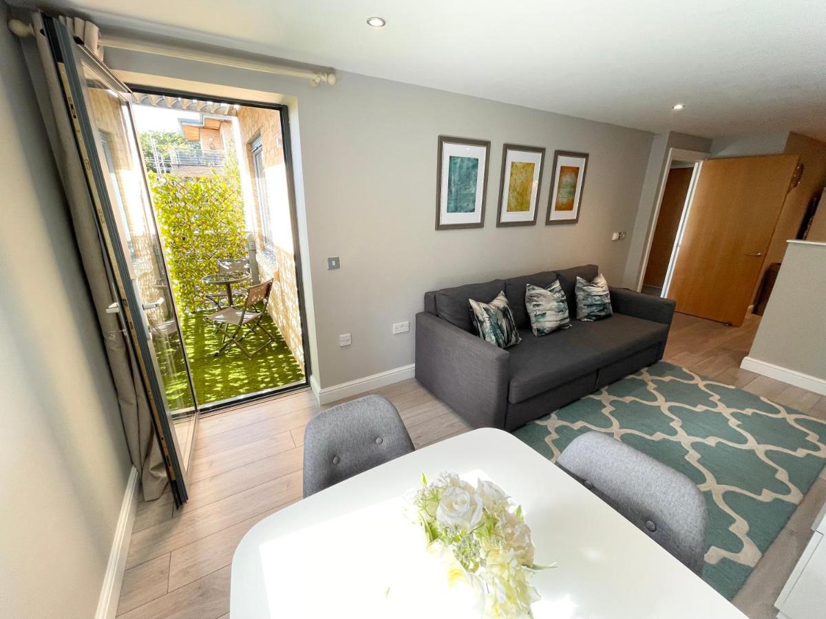 Urban Living'S - The Wesley Beautiful City Centre Apartment With Balcony Oxford Luaran gambar