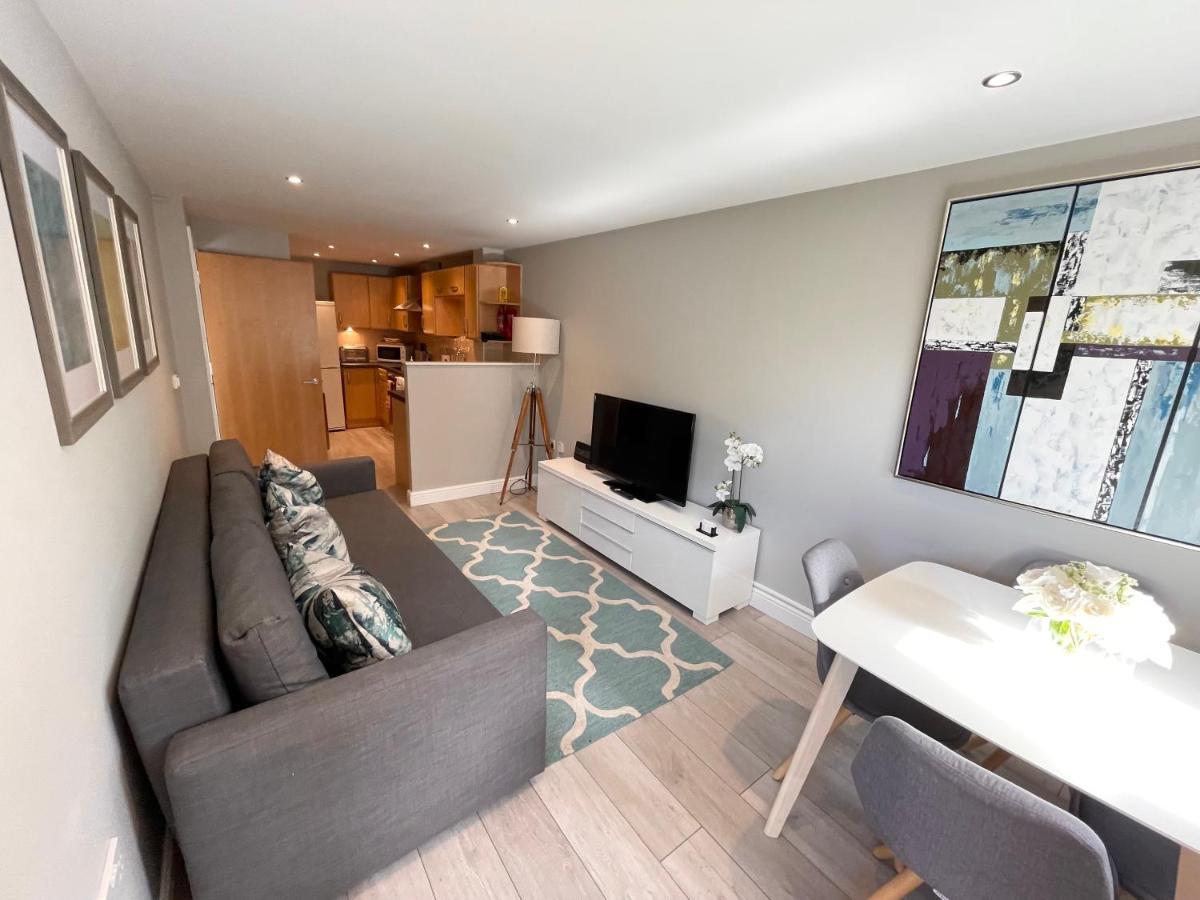 Urban Living'S - The Wesley Beautiful City Centre Apartment With Balcony Oxford Luaran gambar