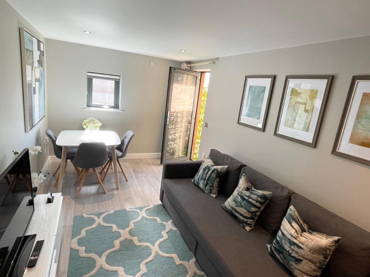 Urban Living'S - The Wesley Beautiful City Centre Apartment With Balcony Oxford Luaran gambar